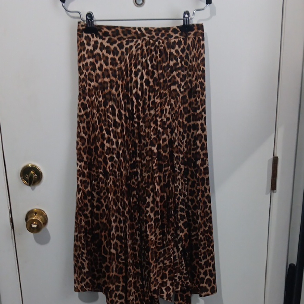 Zara Leopard Print Women's Skirt With Slide Slit
